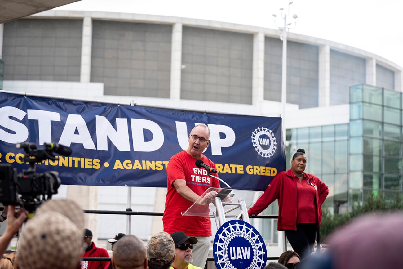 State Of The Union 2024: UAW President Shawn Fain To Be Joe Biden's ...